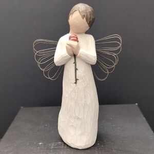 Willow Tree 2002, Loving Angel Figurine.